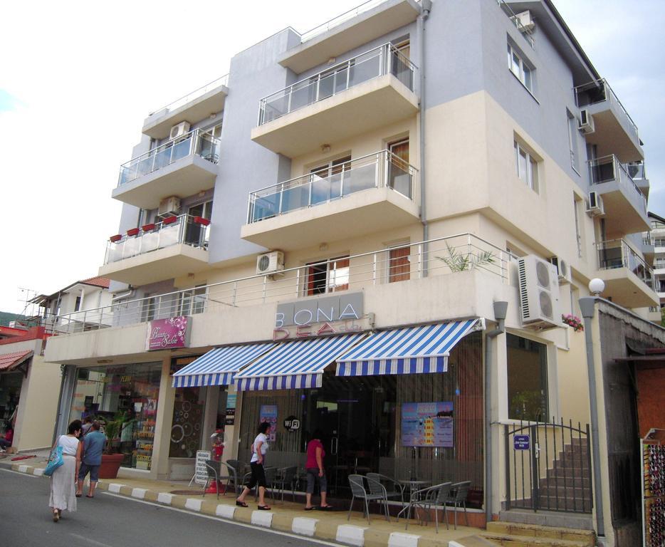 Bona Dea Club Hotel สวิติ วลัส ภายนอก รูปภาพ