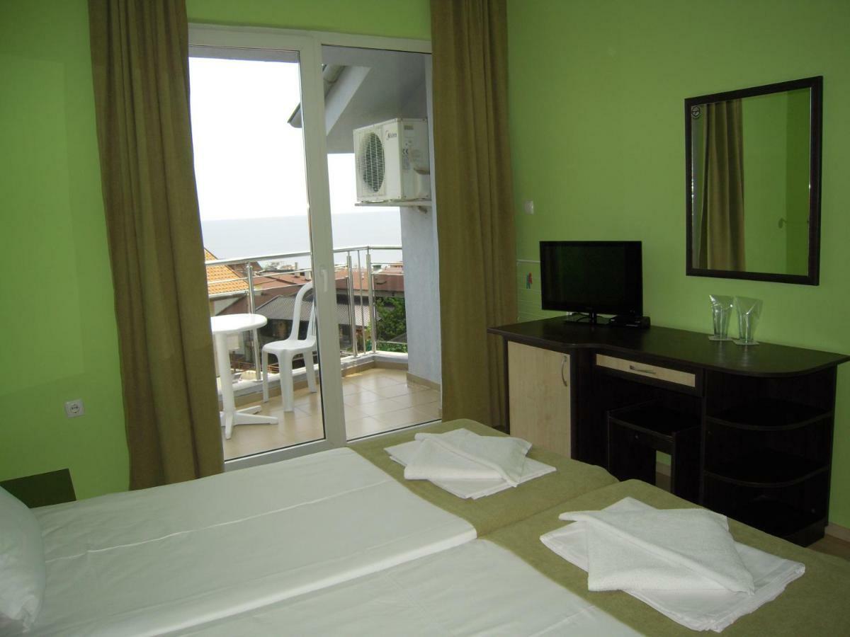 Bona Dea Club Hotel สวิติ วลัส ภายนอก รูปภาพ