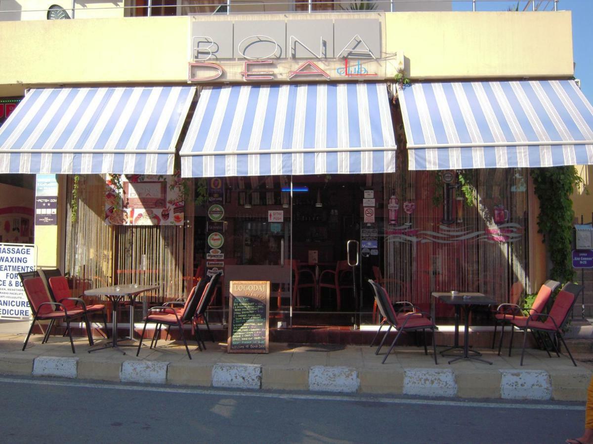 Bona Dea Club Hotel สวิติ วลัส ภายนอก รูปภาพ