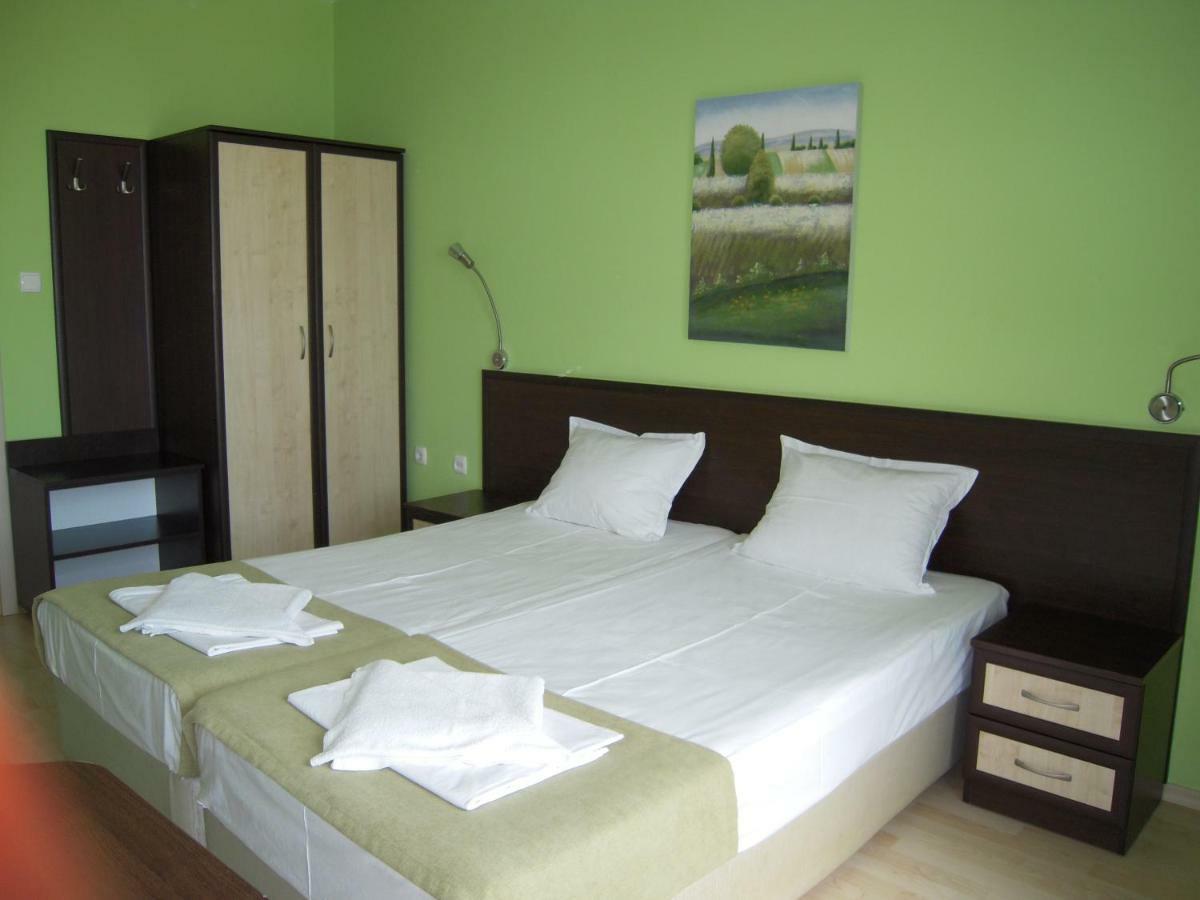 Bona Dea Club Hotel สวิติ วลัส ภายนอก รูปภาพ
