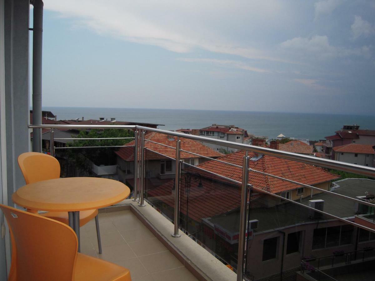Bona Dea Club Hotel สวิติ วลัส ภายนอก รูปภาพ