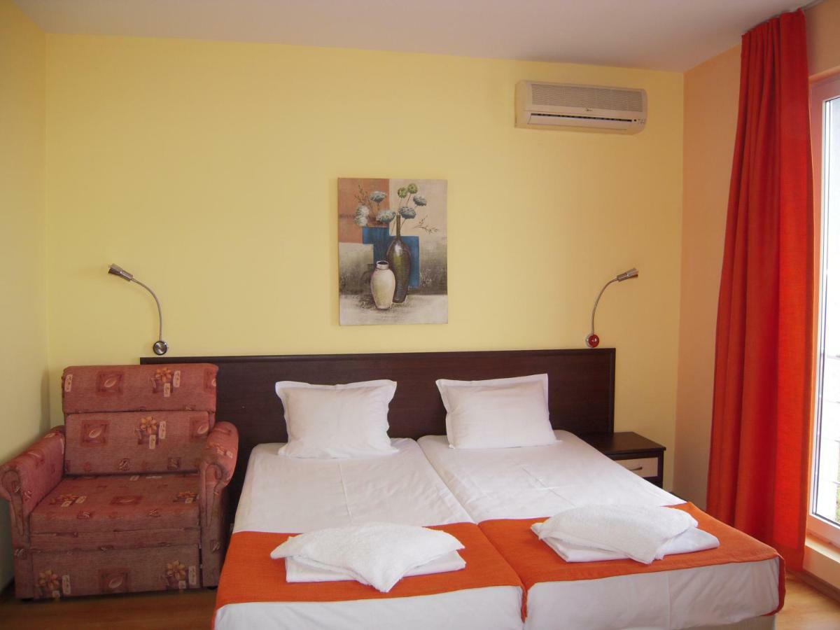 Bona Dea Club Hotel สวิติ วลัส ภายนอก รูปภาพ